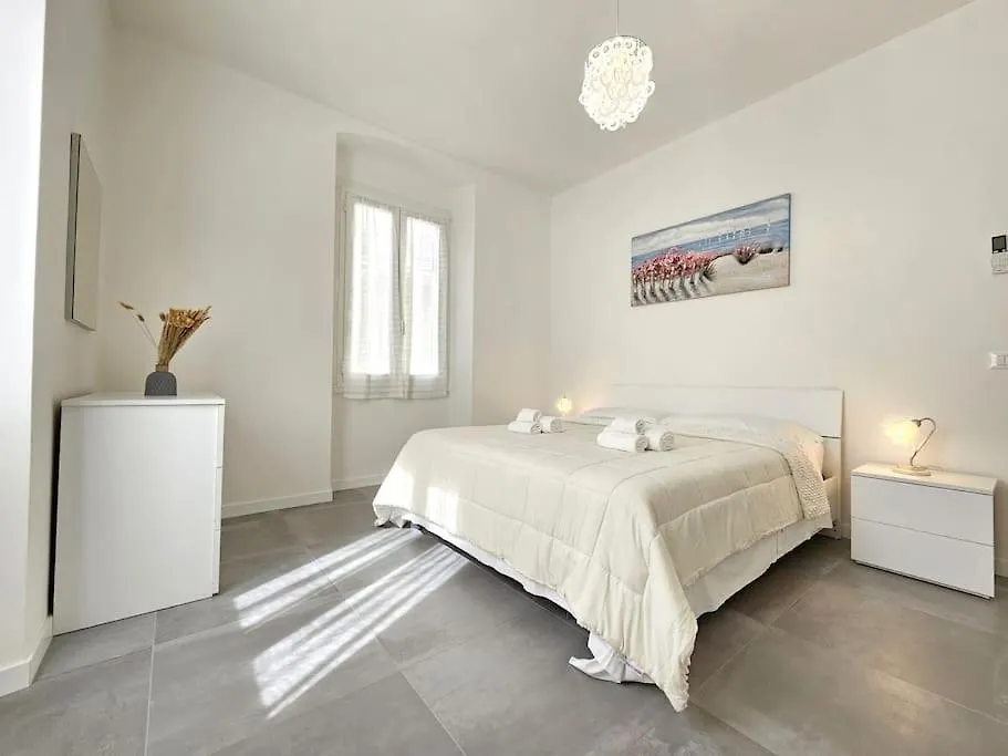 Elegante A Due Passi Dal Centro Apartment Rapallo Italy